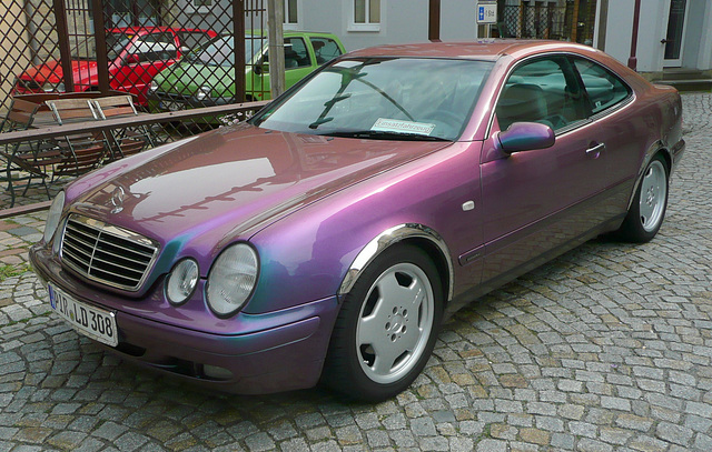 Ein Mercedes als Chamäleon