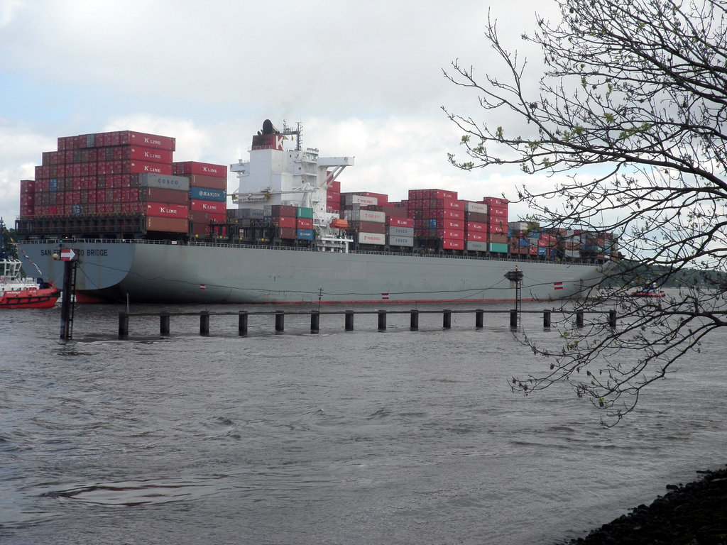 Containerschiff  SAN FRANCISCO BRIDGE