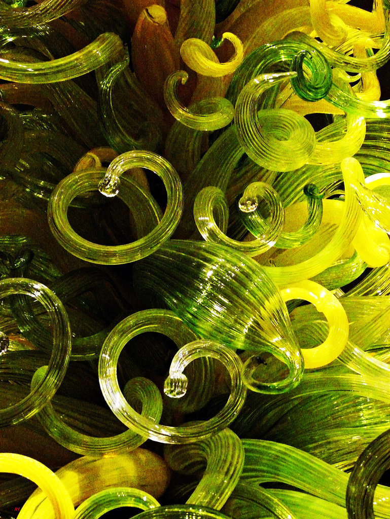 Glass tendrils