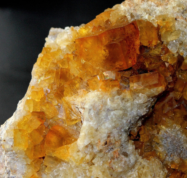 Fluorite miel