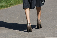 skinny legs in heels (F)