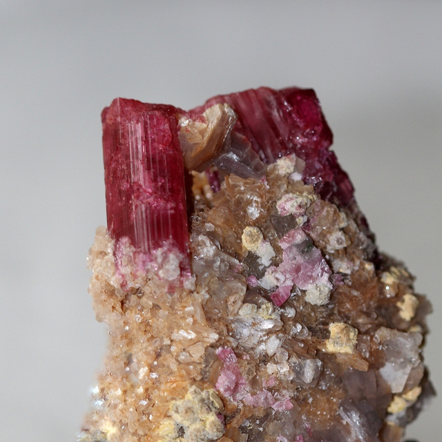 Tourmaline rouge