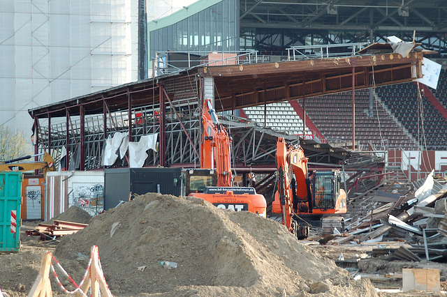 Abriss Gegengerade 08.05.12