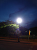 Street lamp moon / Lune lampadairienne - 12 juillet 2010.