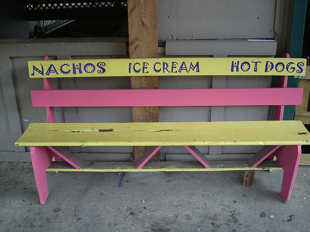Nachos / Ice cream / Hot-dogs bench - Banc indigeste