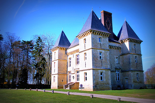DOMAINE - CHATEAU ***