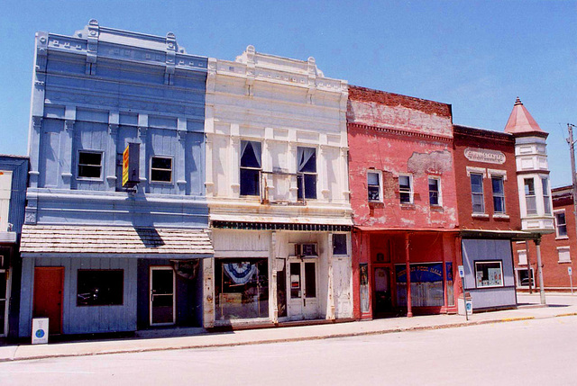 buildings_Newman_IL