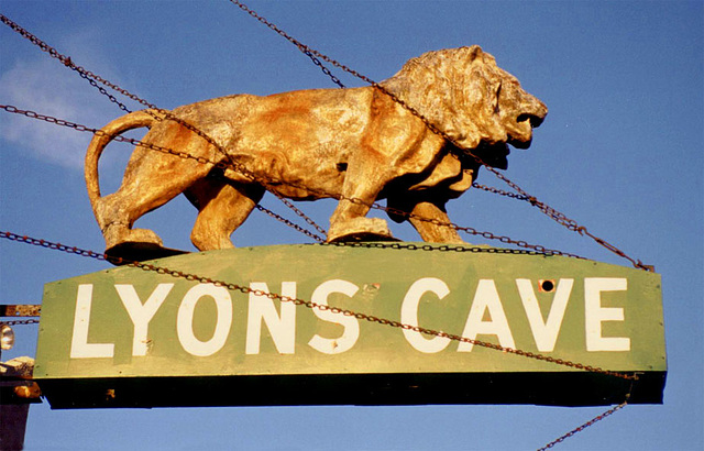 Lyons_Cafe_IL