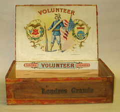 Volunteer_cigar_box