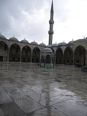 Mosquée bleue : cour intérieure.