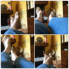 Christiane - Jeans et sandales plates / Jeans and flat sandals