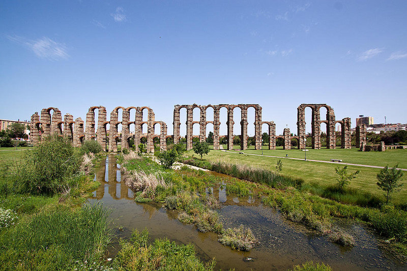 20120510 9467RWw [E] Aquädukt de los Milagros, Rio Albarregas, Merida, Extremadura