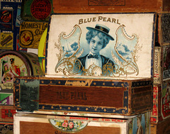 Blue_Pearl_box