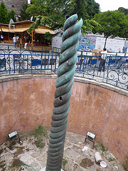 Colonne serpentine