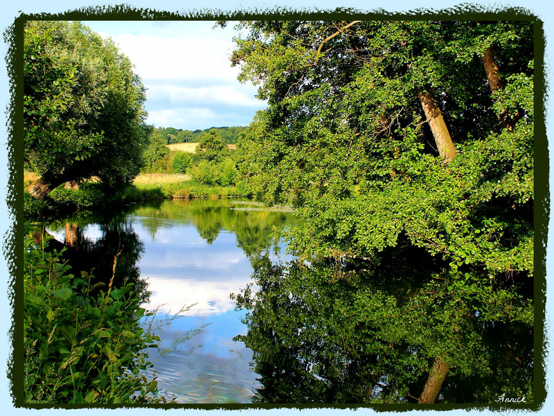 RUISSEAU ***