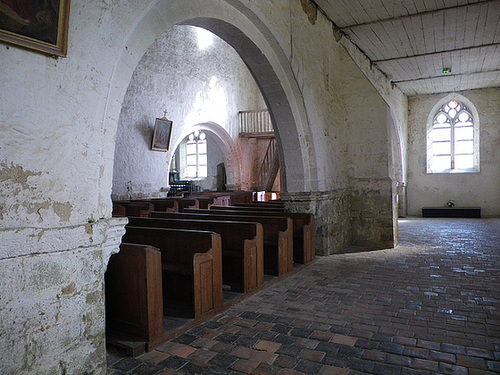 La Ferté Loupière : bas-côté.