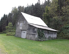 Bâtiment ancien / Old building - 31 août 2012.