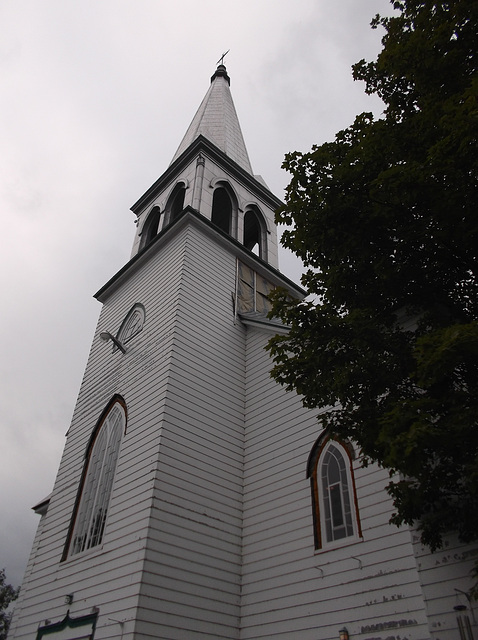 Église en bois de l'Estrie / East townships woody church