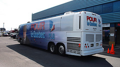 Autobus du parti libéral / Political blue bus - 21 août 2012.