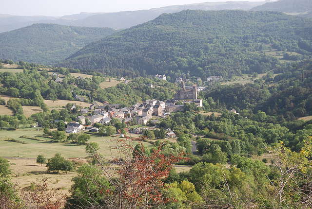 St nectaire dans la brume matinale