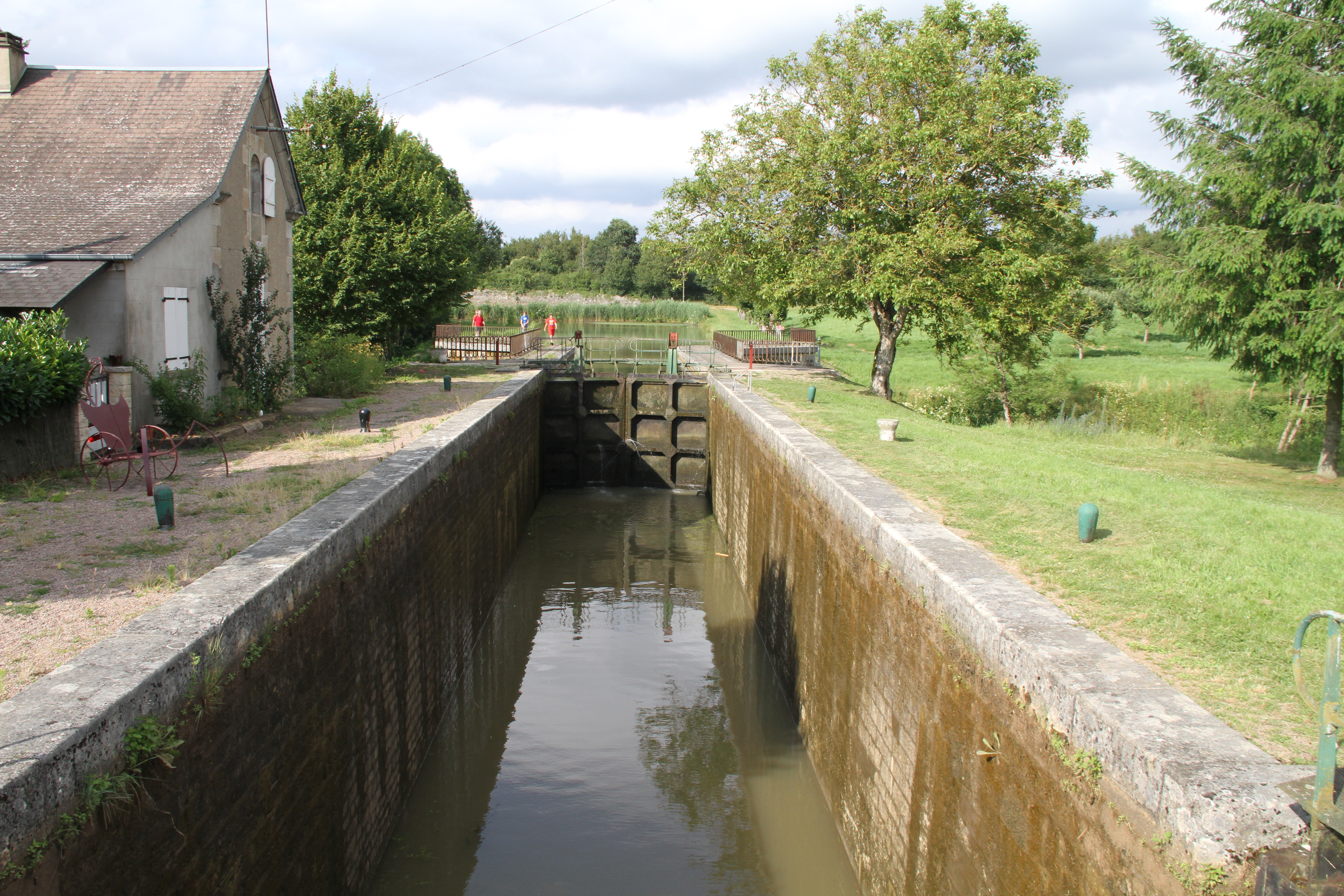 Pont-canal et écluse de Mingot