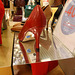 Dame Spirit  se cherchant une nouvelle paire d'escarpins /  Lady Spirit shopping for a new pair of heels !