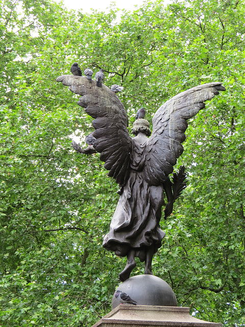 finsbury war memorial, rosebery avenue , london