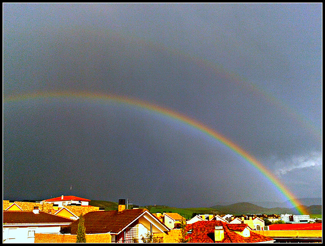 Arco iris en Mutilva.