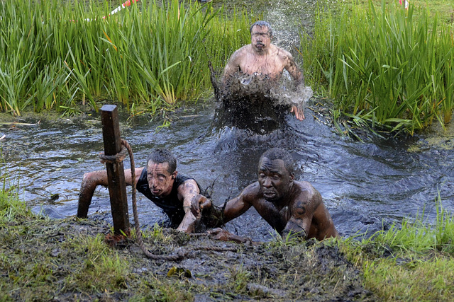 Poldercross Warmond 2013 – Jumping in and climbing out