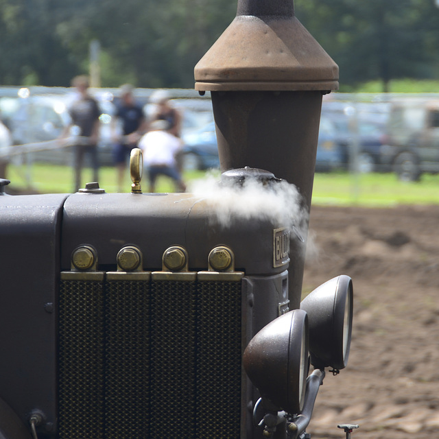 Oldtimerfestival Ravels 2013 – Overheating