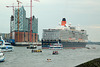 Queen Elisabeth + Queen Mary 2 im Hamburger Hafen!