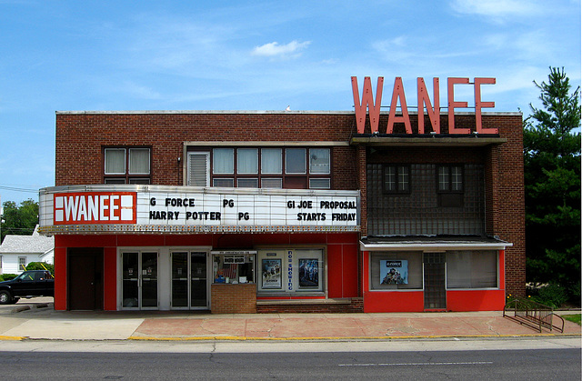 Wanee  Theatre
