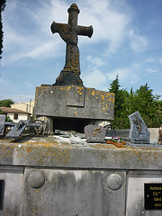 Dans le cimetière de Fangeaux
