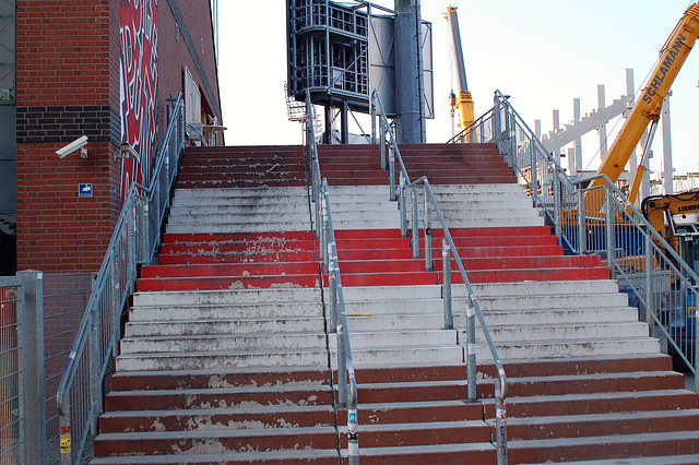 Alte Treppe, neuer Eingang für die Südtribüne