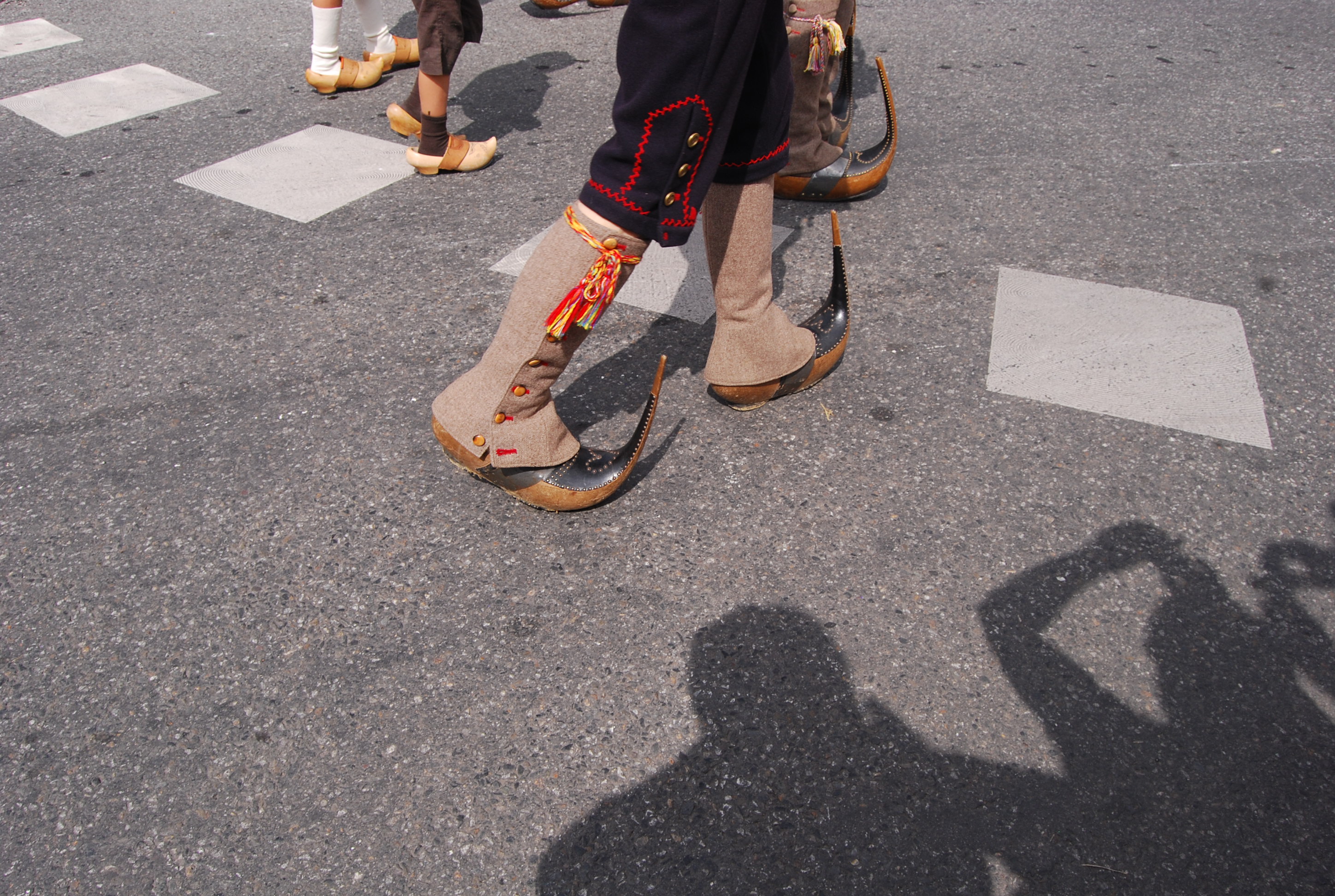 Défilé des métiers traditionnels / Parade of traditional crafts - 5 août 2012.