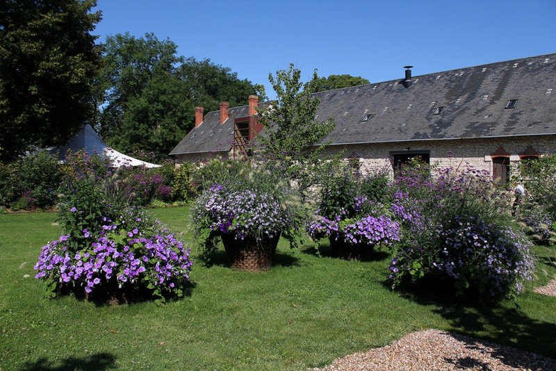 Entrée des jardins -Les corbeilles