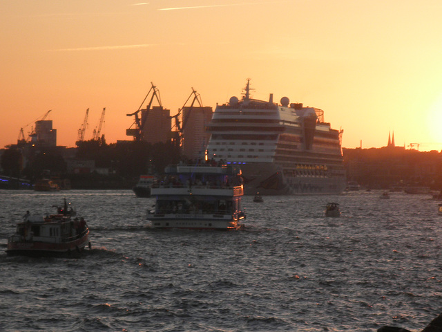 Abends auf der Elbe