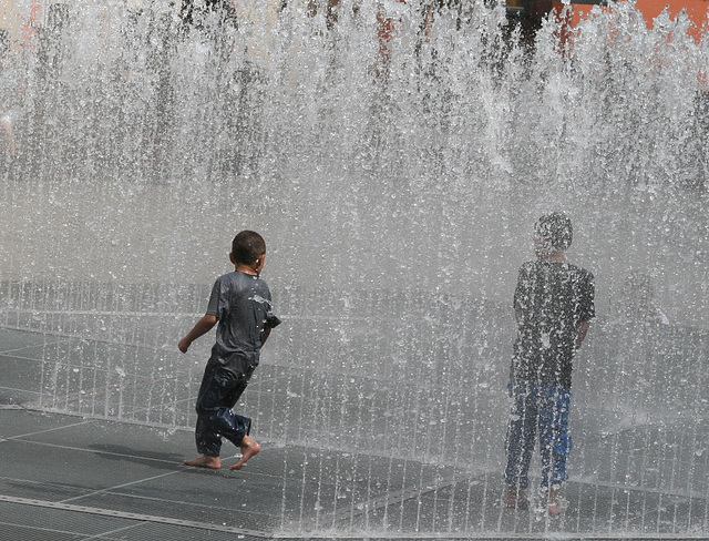 fountain games