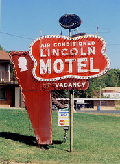 Lincoln_Motel_IL1