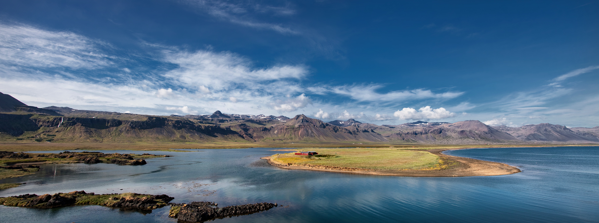 red_house_pano