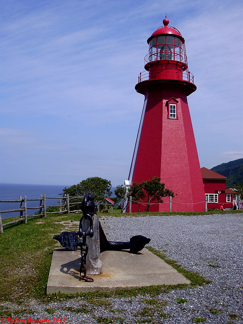 Phare à ( La Martre )