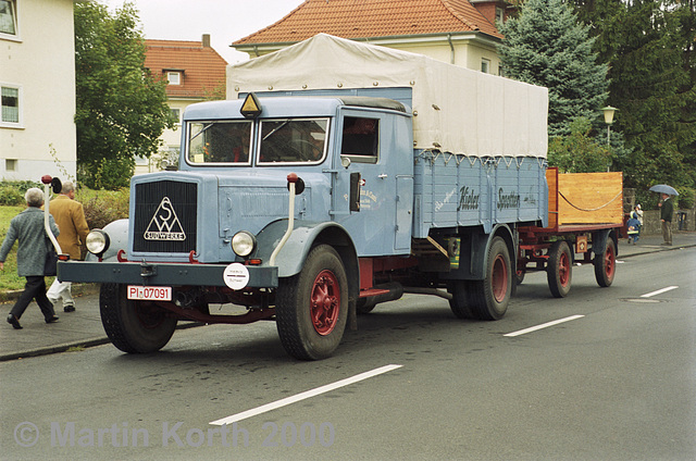 Kassel 2000 F2 B25 c