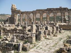 Templo en Ruinoj Volubilis - Fez Travel Journal Meknes