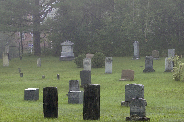 Early Morning Mist – Union Cemetery, South Bolton, Québec