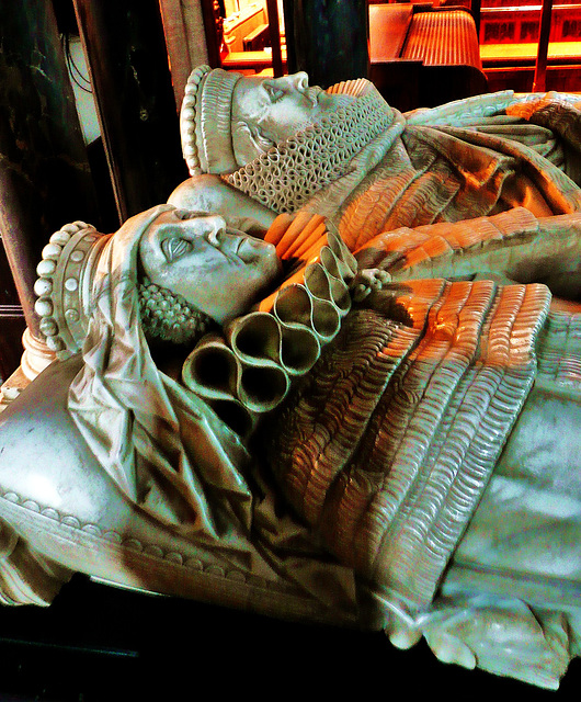 chipping campden 1629 tomb by stone