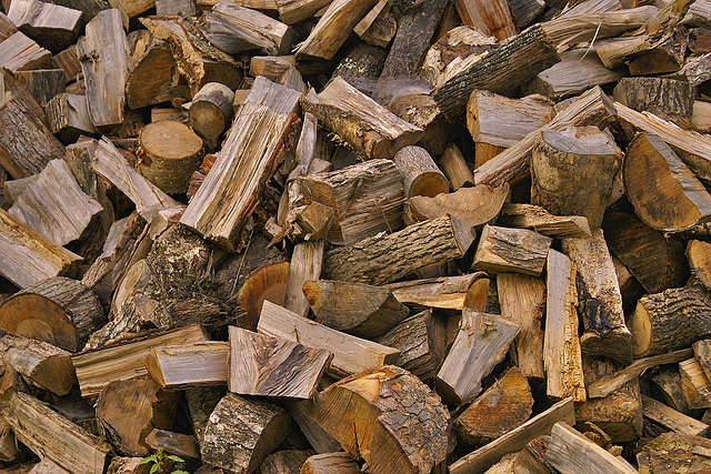 The Wood Pile – South Bolton, Québec