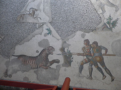 Musée de la mosaïque : le guépard et l'épieu.