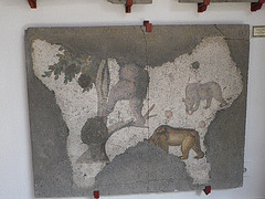 Musée de la mosaïque : ours et fruits.