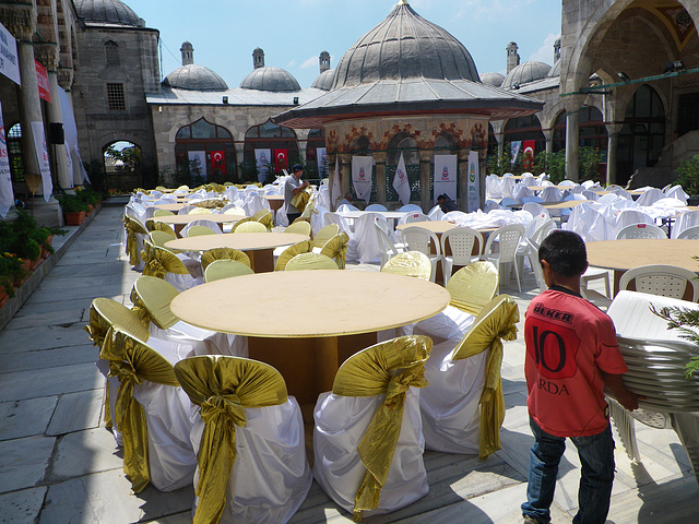 Cour de la mosquée de Sokolu Mehmet Pacha