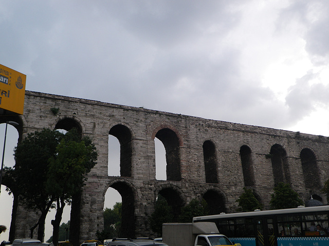 Aqueduc de Valens, 1